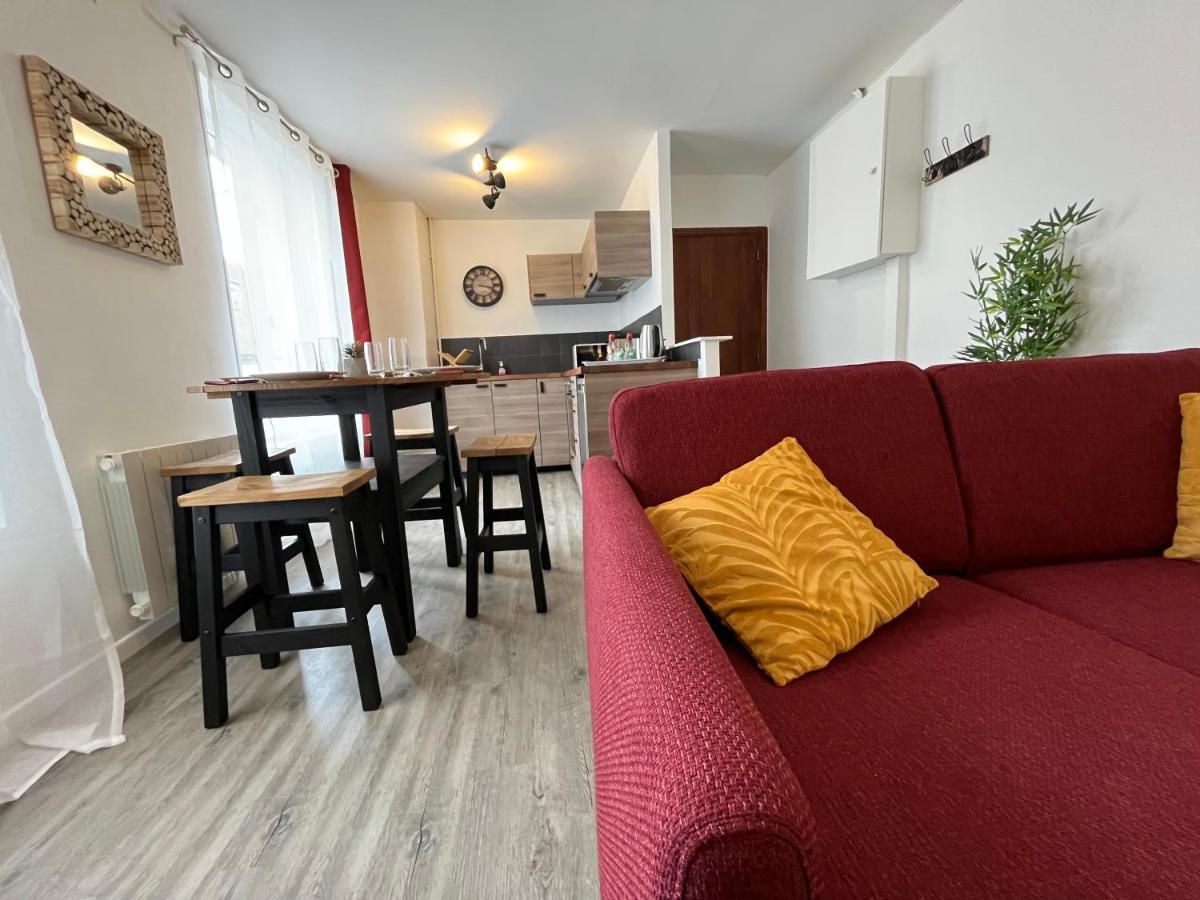 Le Voltaire Apartment Melun Exterior foto