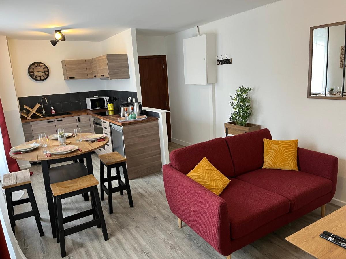 Le Voltaire Apartment Melun Exterior foto