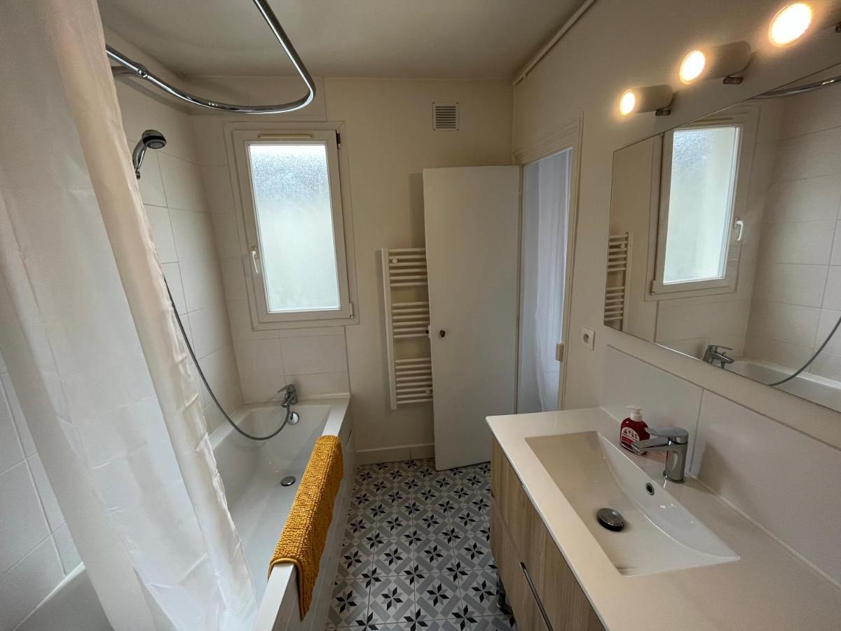 Le Voltaire Apartment Melun Exterior foto